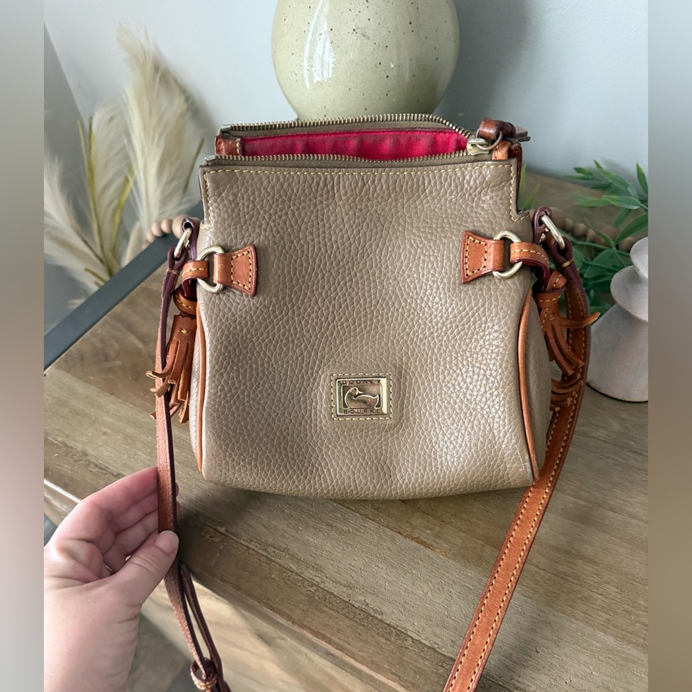 Vintage Dooney & Bourke Taupe Leather Crossbody Bag